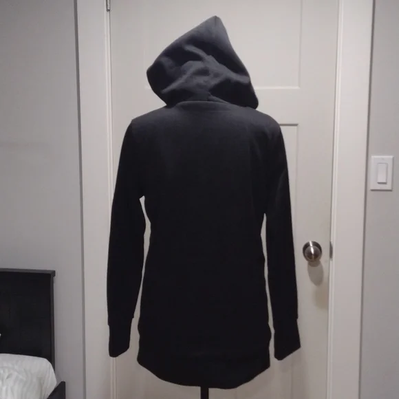 Sweater/Jacket - Picture 4 of 7